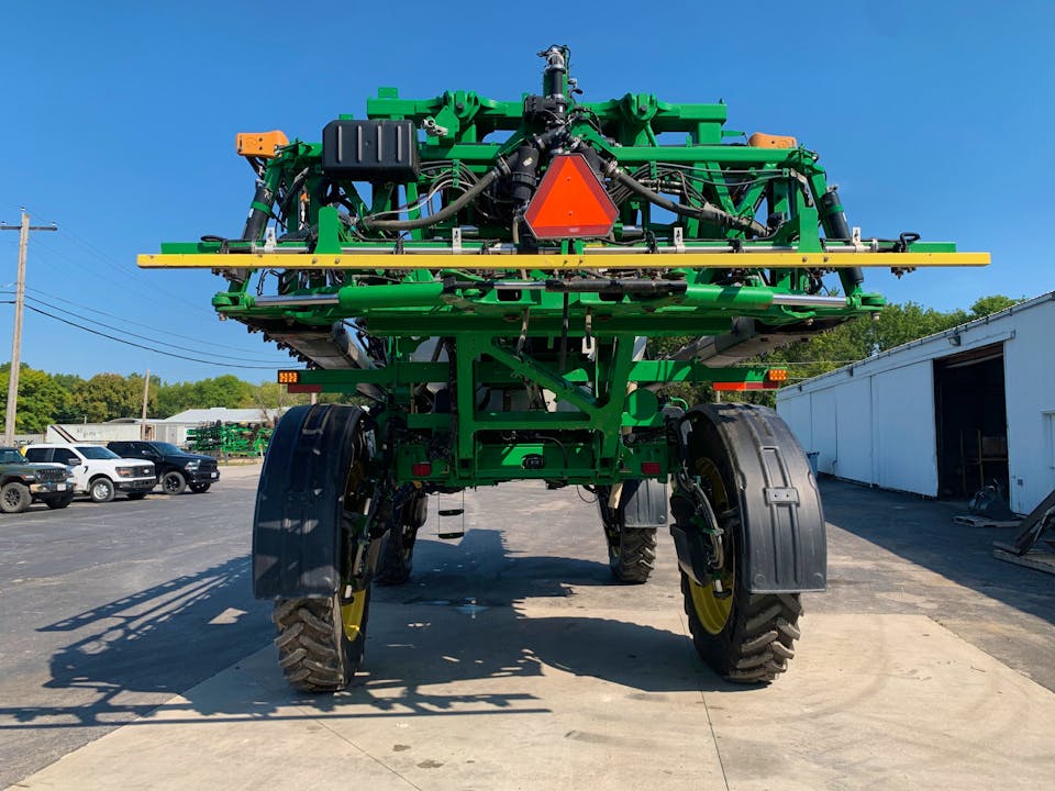 John Deere R4060