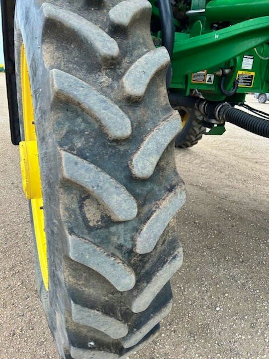 John Deere R4060