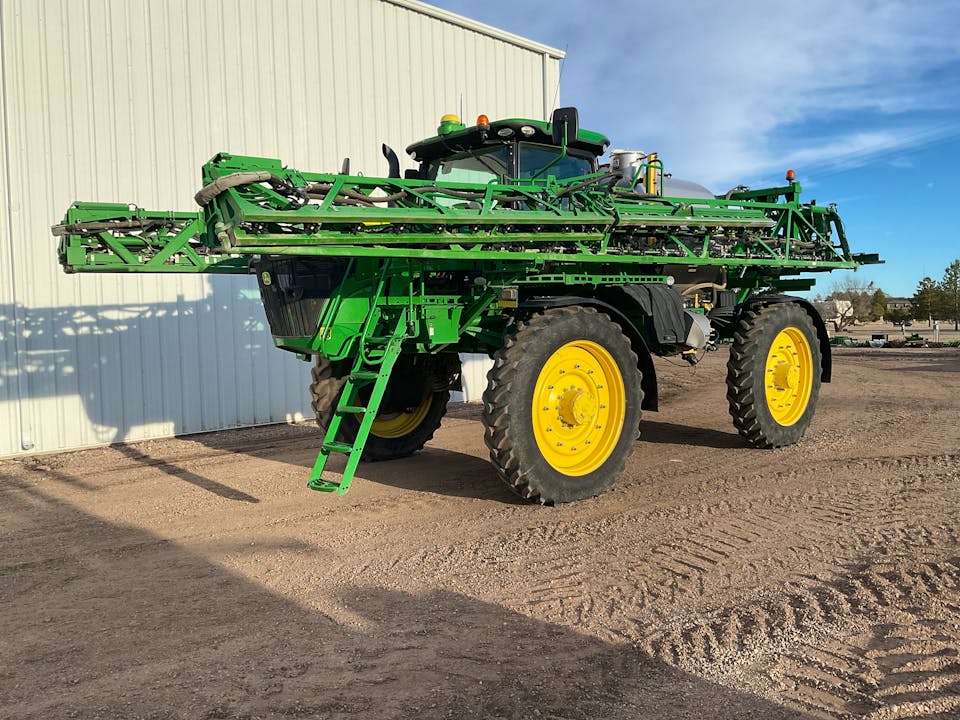 John Deere R4060