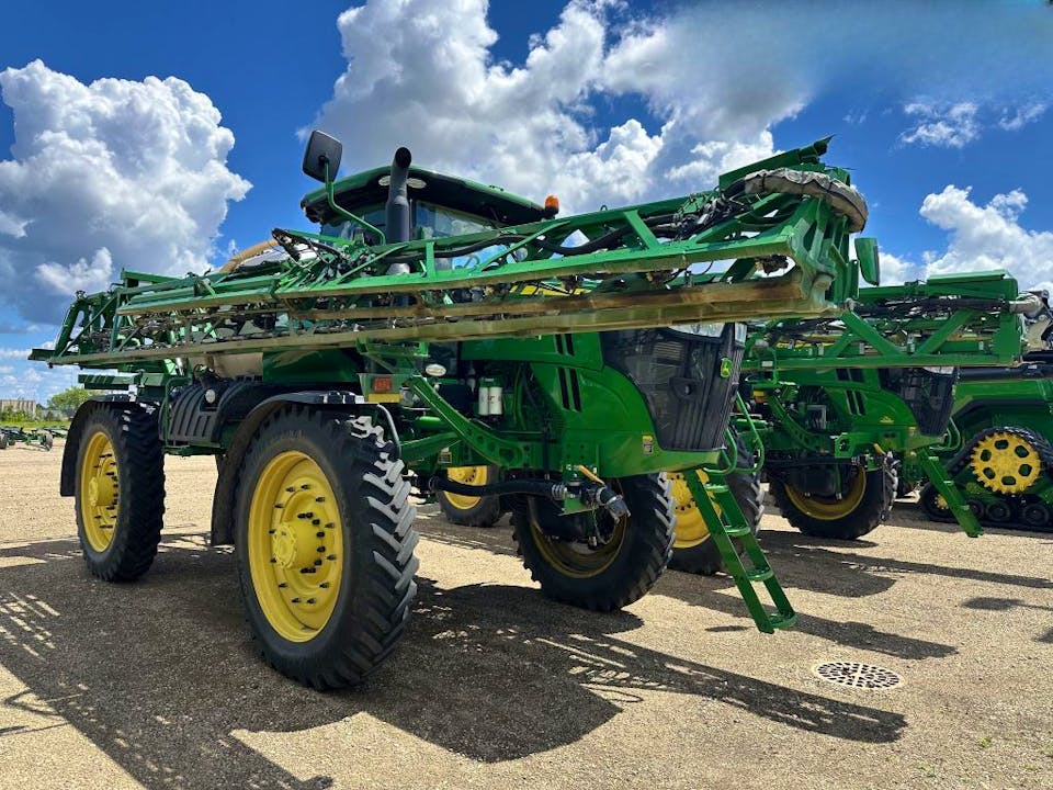 John Deere R4060