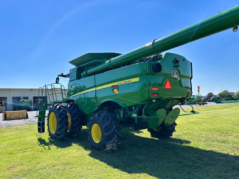 John Deere S770