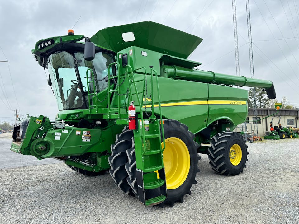 John Deere S780