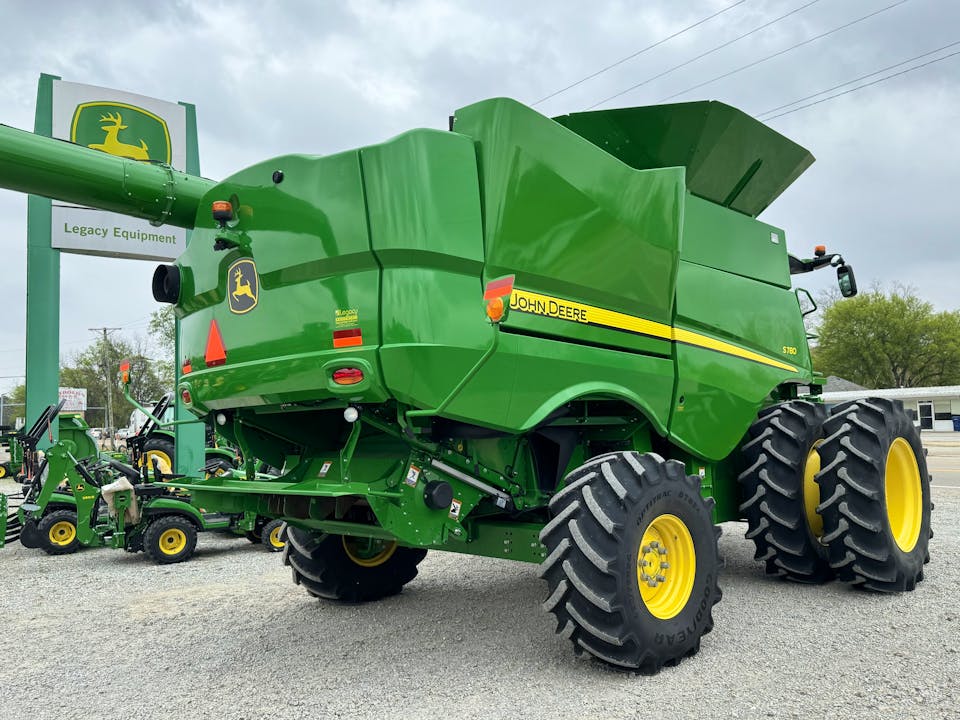 John Deere S780