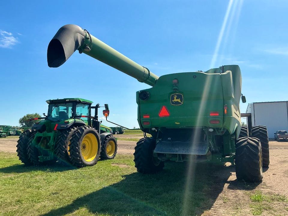 John Deere S780