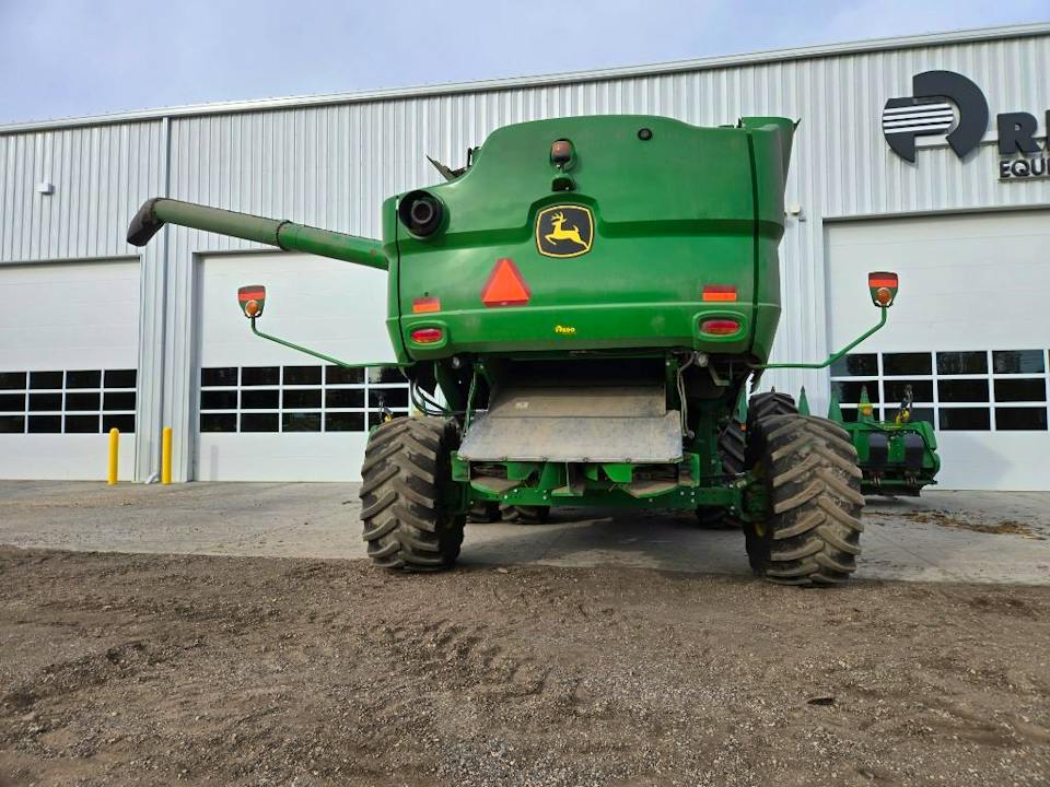 John Deere S790