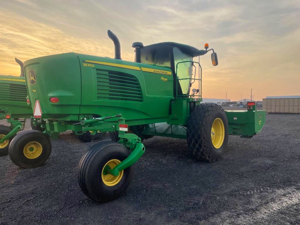 John Deere W260