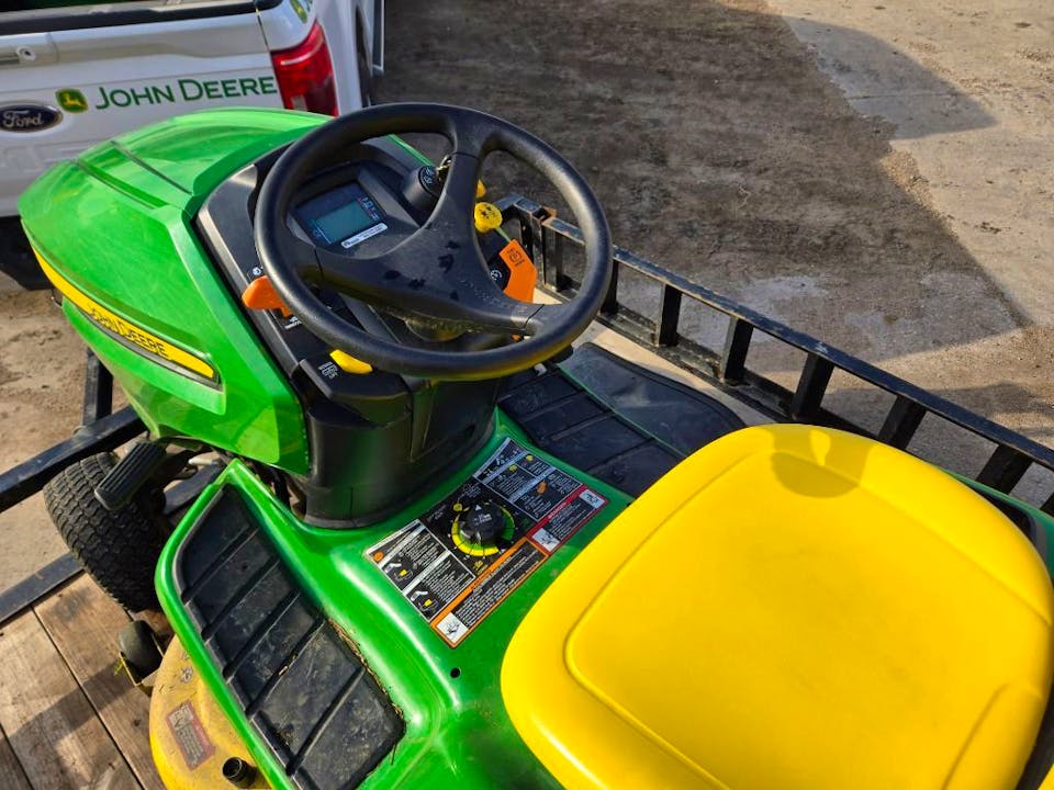 John Deere X354