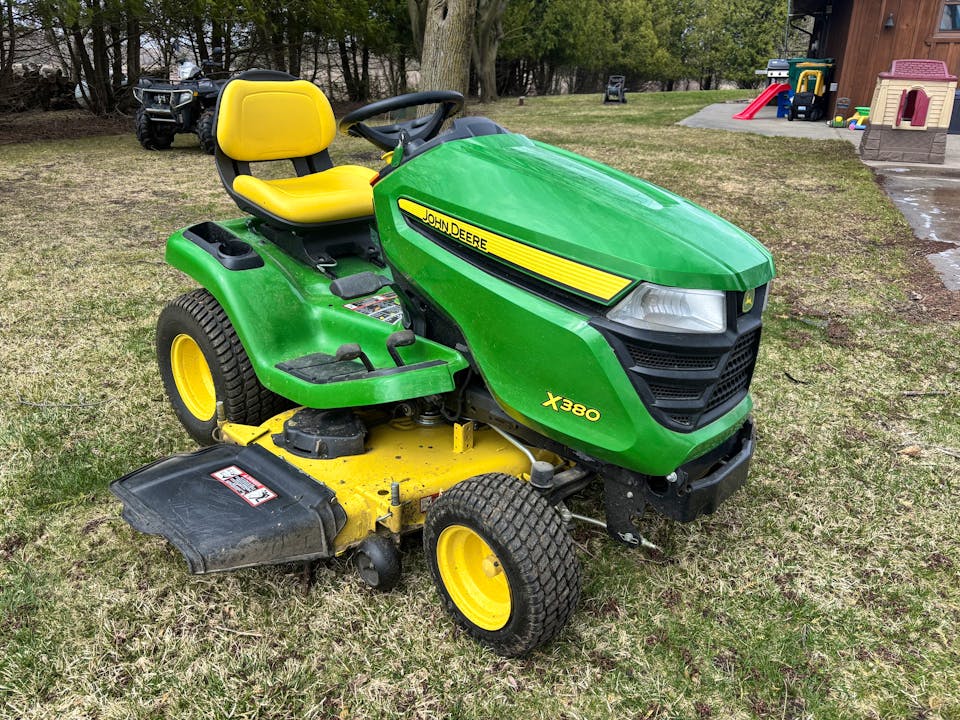 John Deere X380