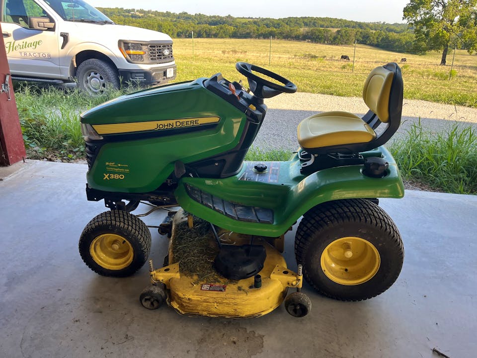 John Deere X380
