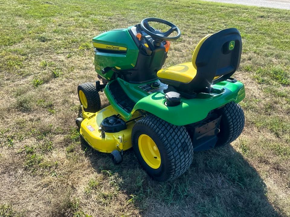 John Deere X380