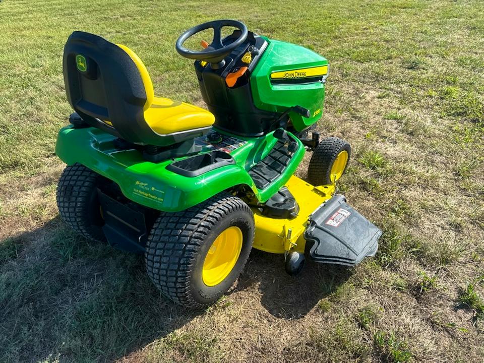 John Deere X380