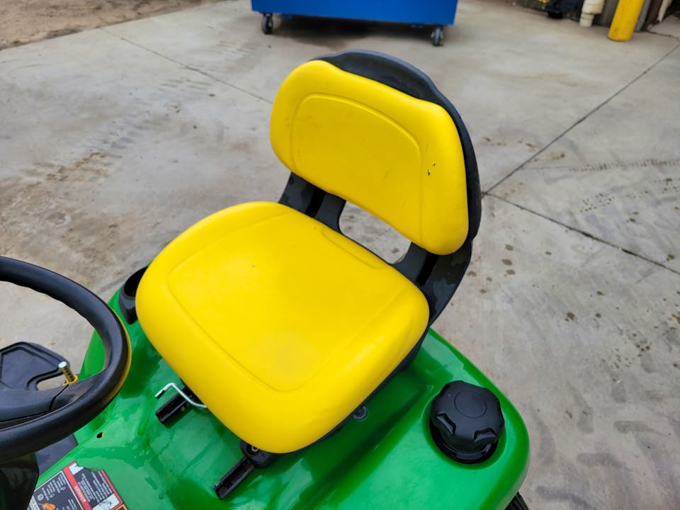John Deere X390