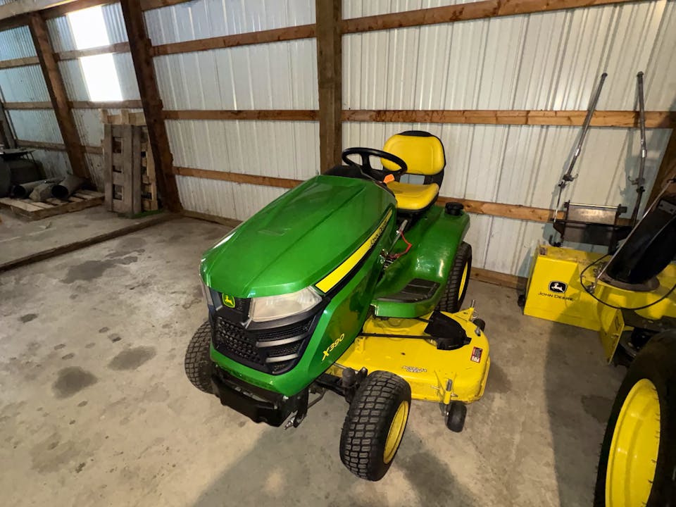 John Deere X390