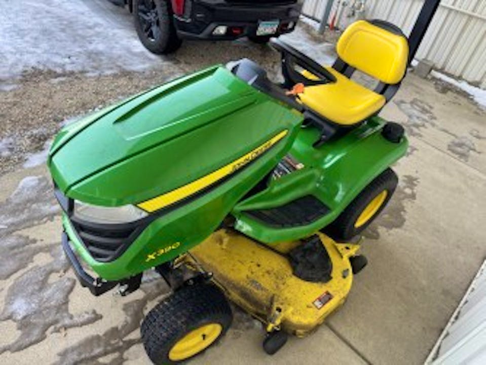 John Deere X390