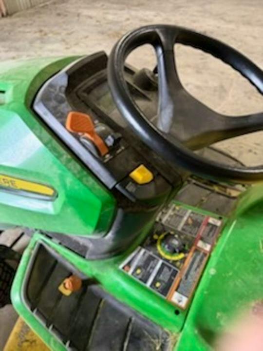 John Deere X580