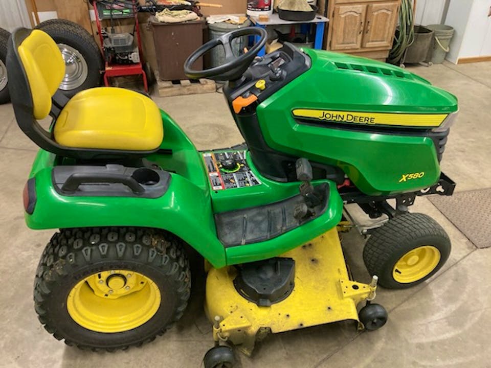 John Deere X580