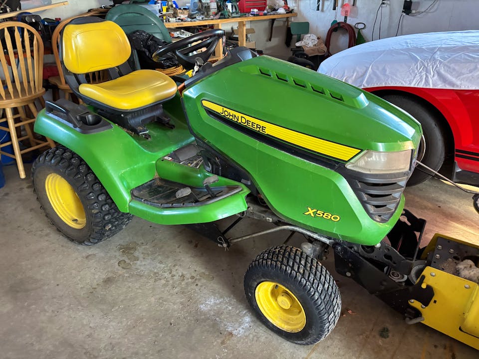 John Deere X580