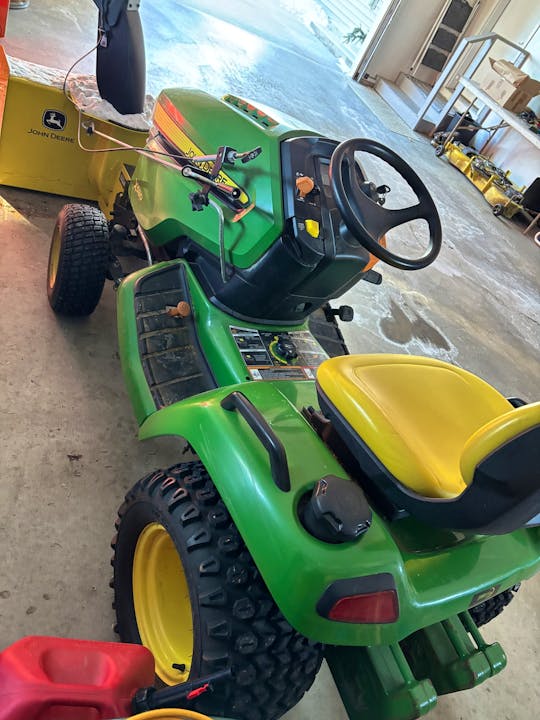 John Deere X580