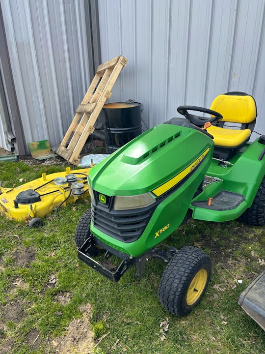 John Deere X580
