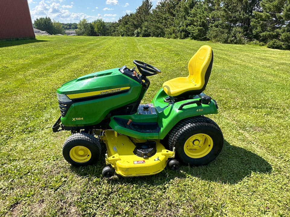 John Deere X584