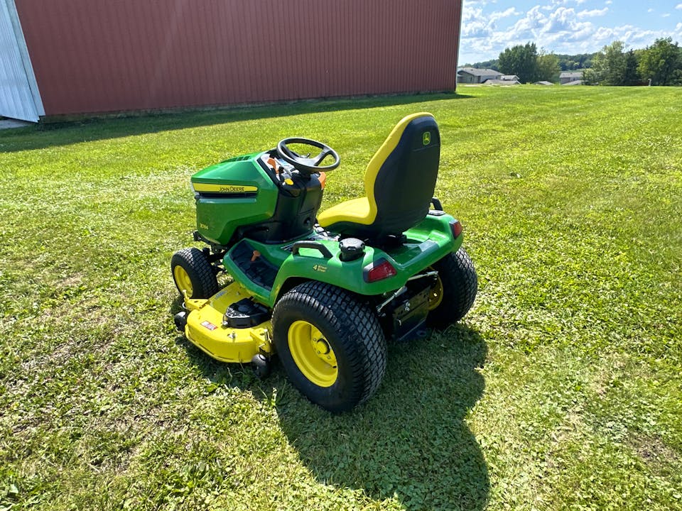 John Deere X584