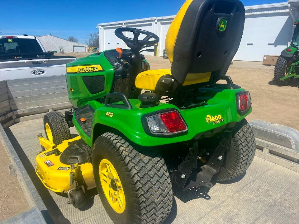 John Deere X734