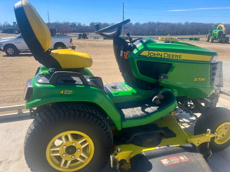 John Deere X734