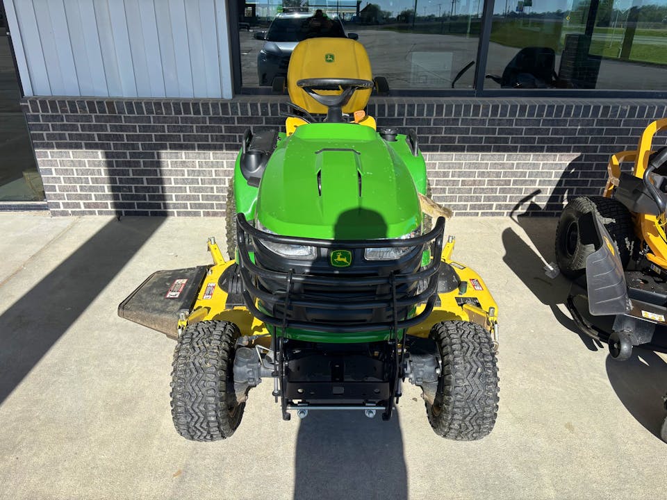 John Deere X739