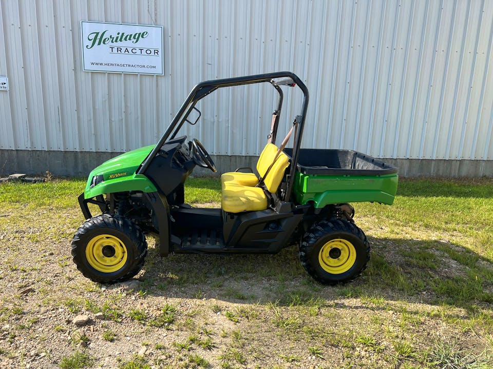 John Deere XUV590E