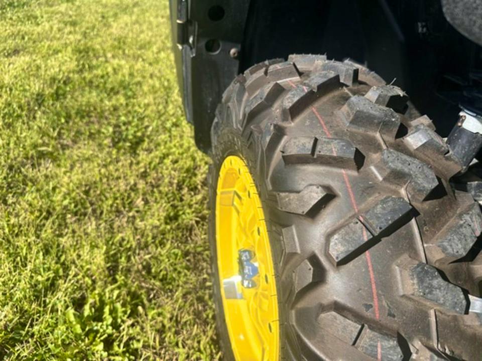 John Deere XUV835R