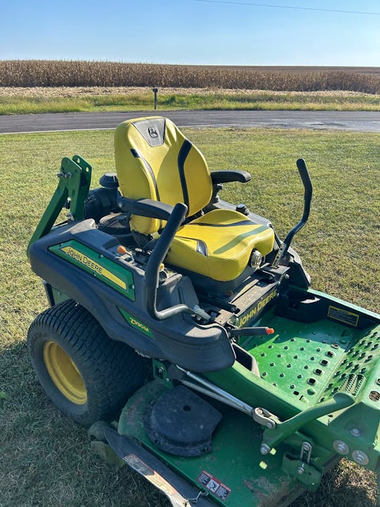 John Deere Z930M
