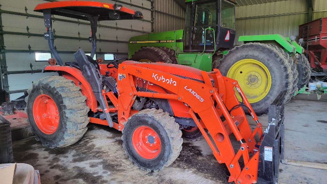 Kubota MX6000