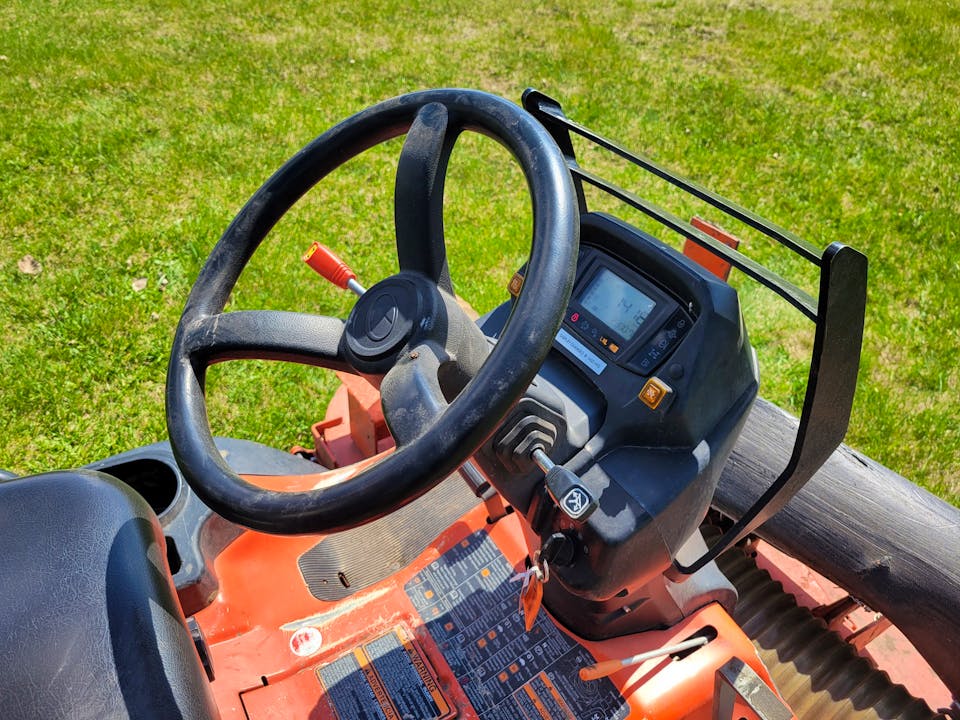 Kubota F3990