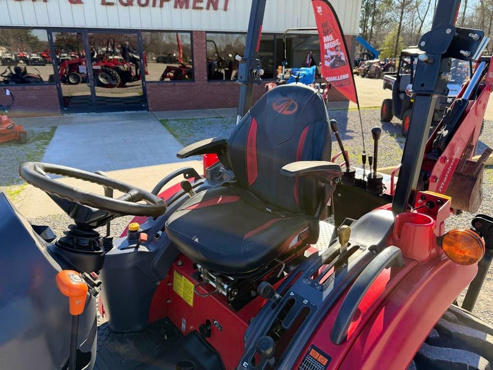 Mahindra 1600 Series 1635 Shuttle OS