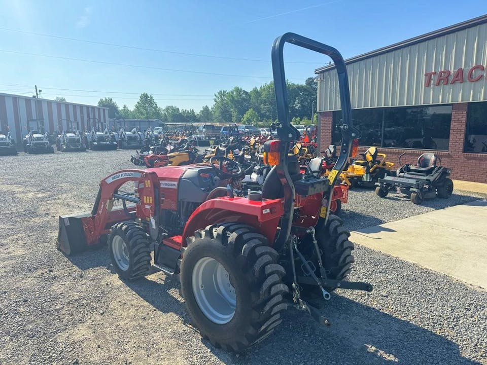 Massey Ferguson 1735E