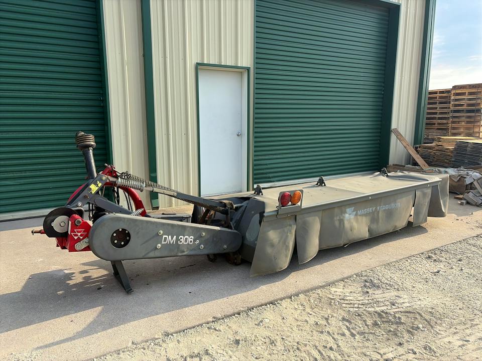 Massey Ferguson DM 306