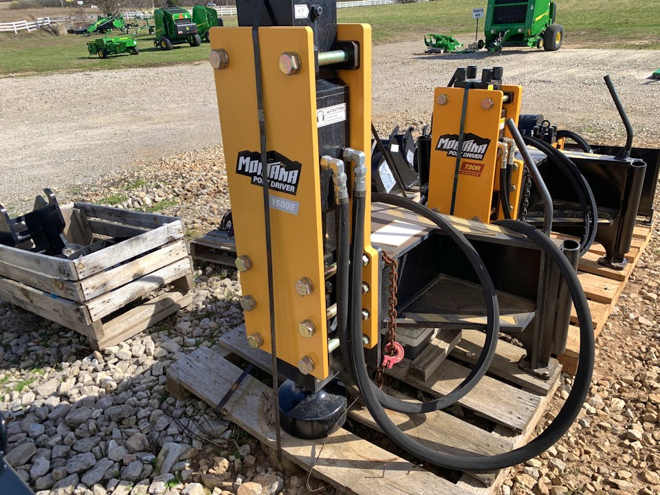 Montana 1500E MONTANA POST DRIVER