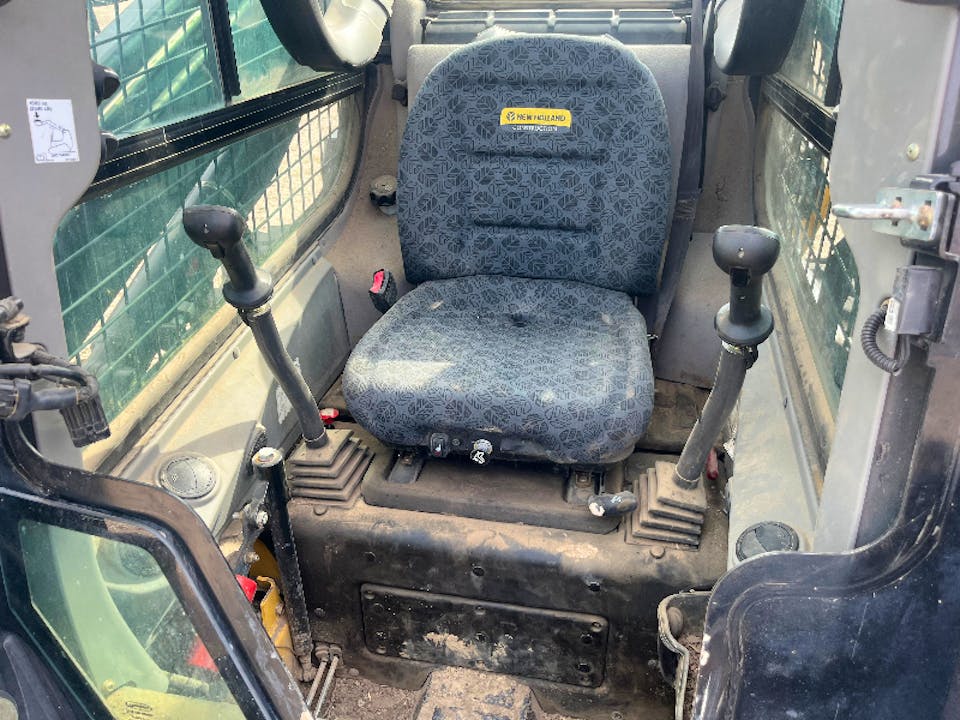 New Holland L334