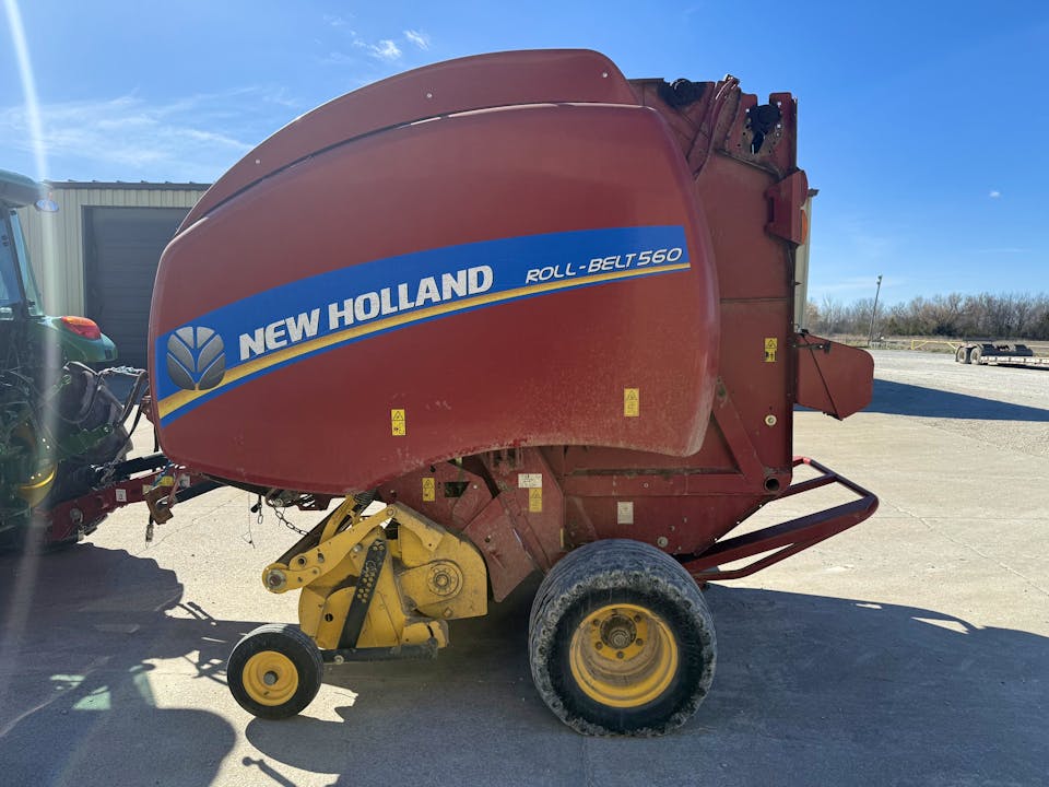 New Holland Rollbelt 560