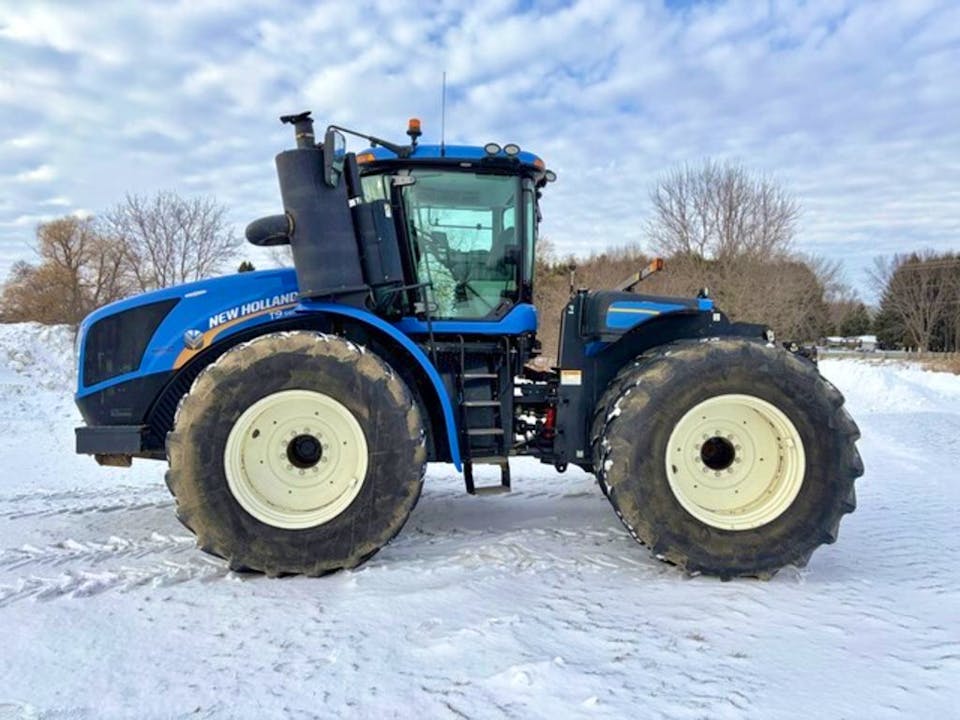 New Holland T9.565