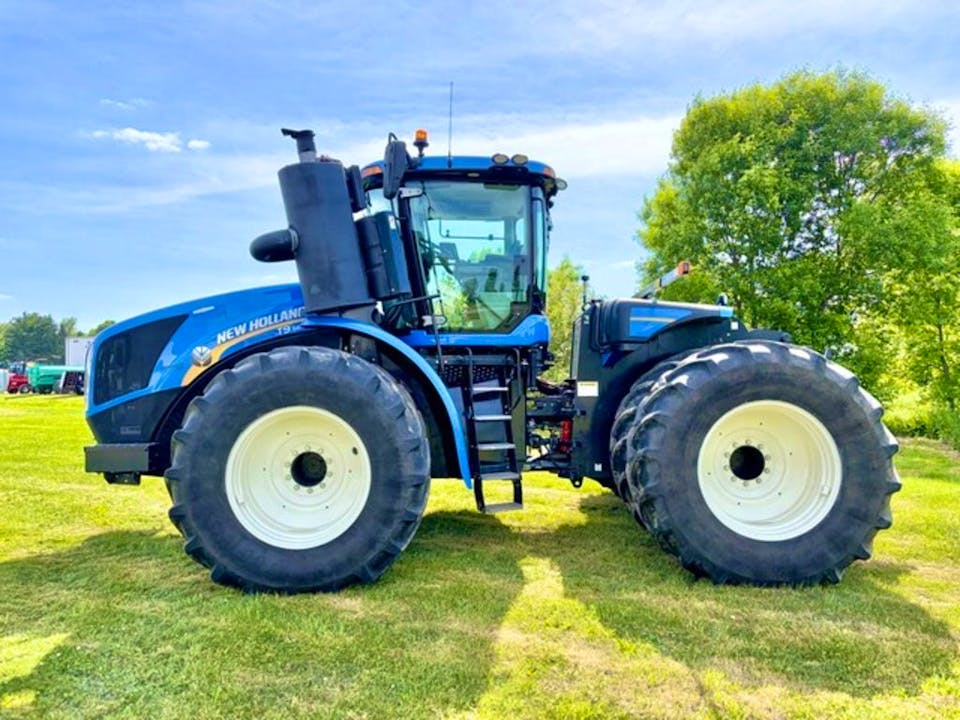 New Holland T9.565