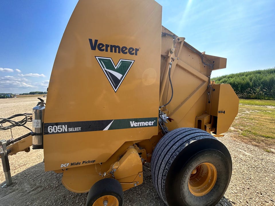 Vermeer 605N Select