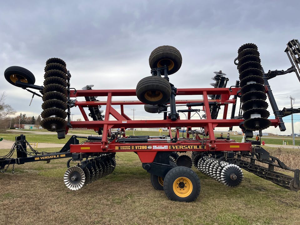 Versatile Viking VT 290