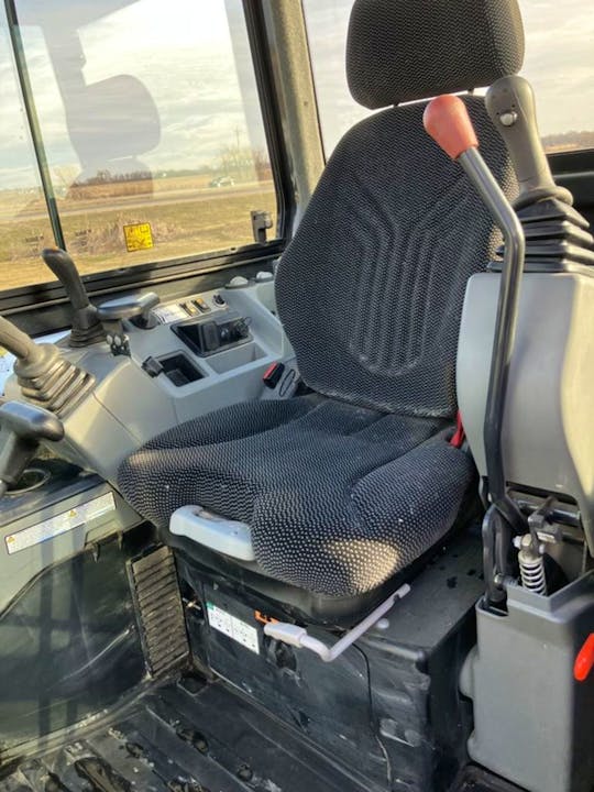 Bobcat E60 R2