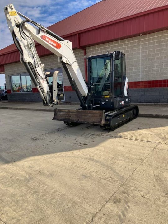 Bobcat E60 R2