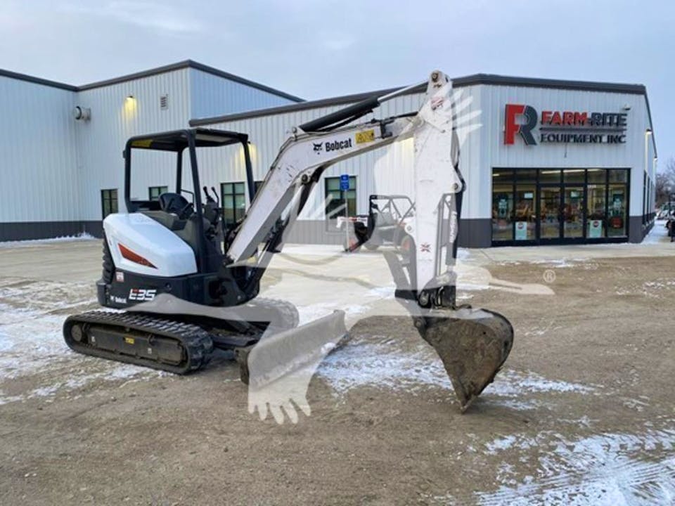 Bobcat E35