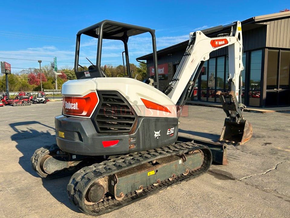 Bobcat E50 R2