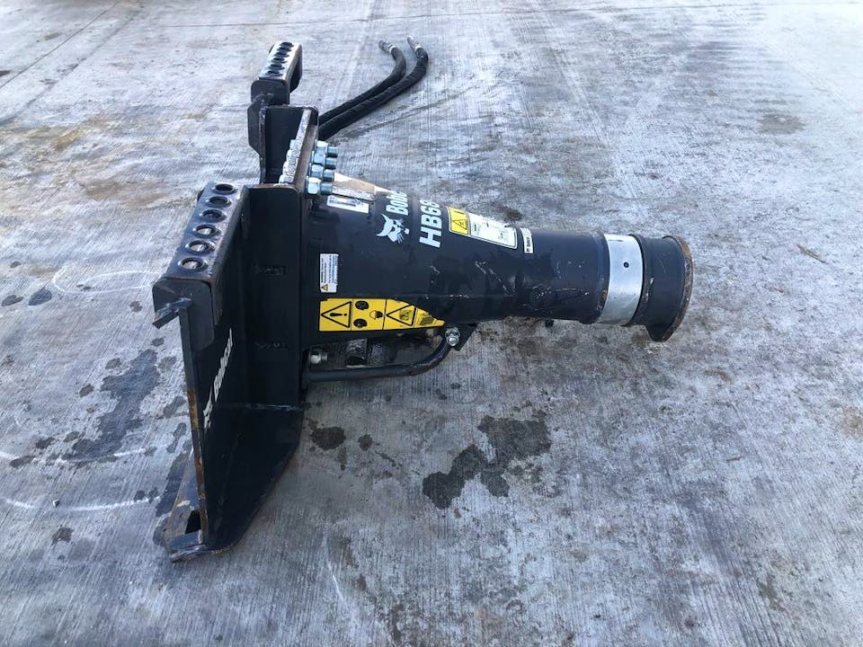 Bobcat HB680 Hydraulic Breaker with Nail Point