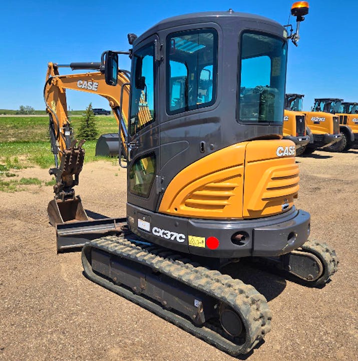 Case CX37C