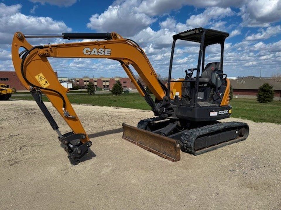 Case CX37C